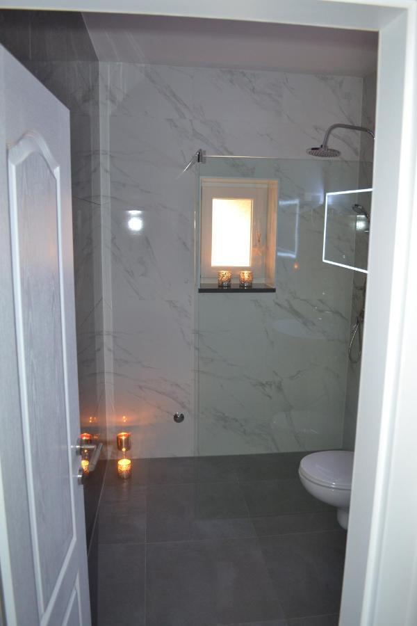 Apartments Rem Novalja Kültér fotó