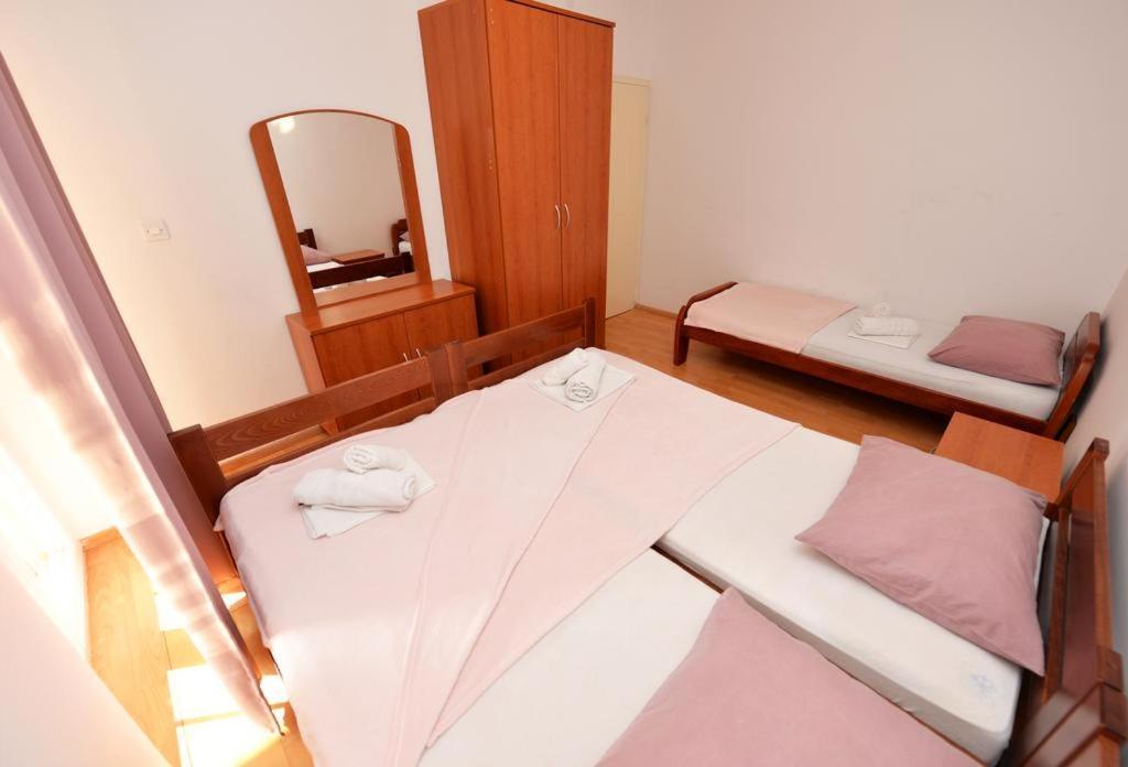 Apartments Rem Novalja Kültér fotó