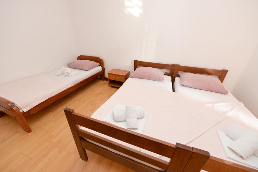 Apartments Rem Novalja Kültér fotó